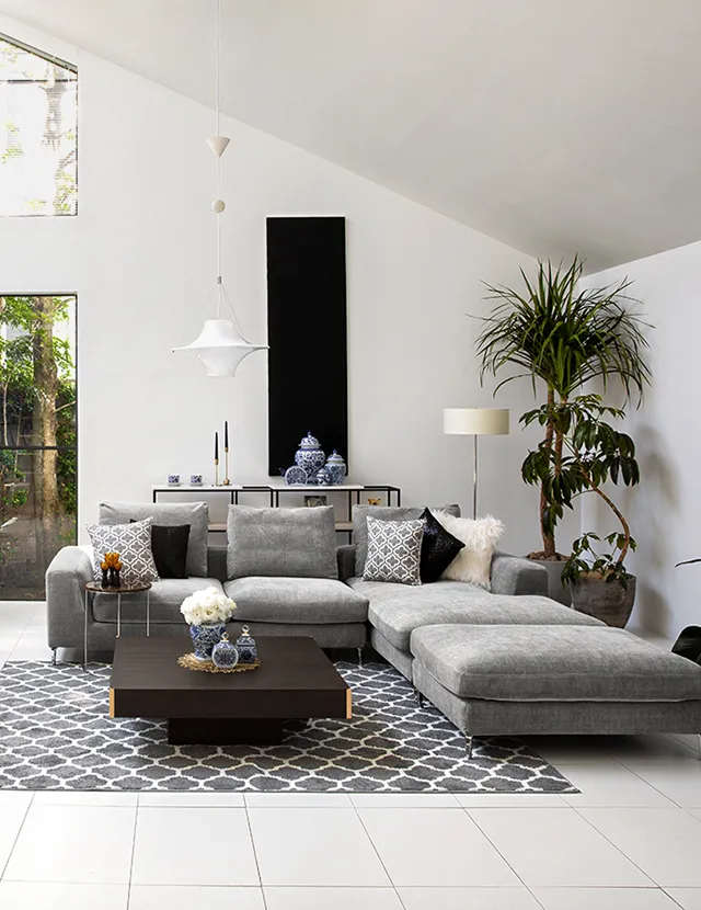 ストレートソファとカウチソファ