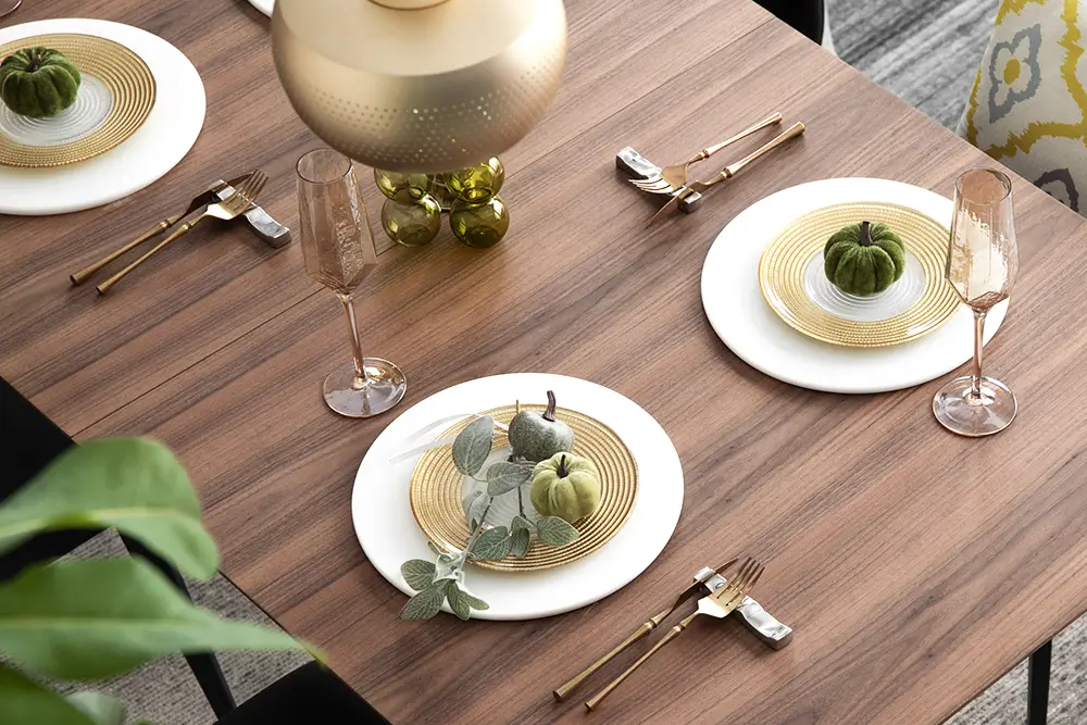 ダイニングテーブルの配置で叶う！風水的に幸運を呼び込む方法とは？